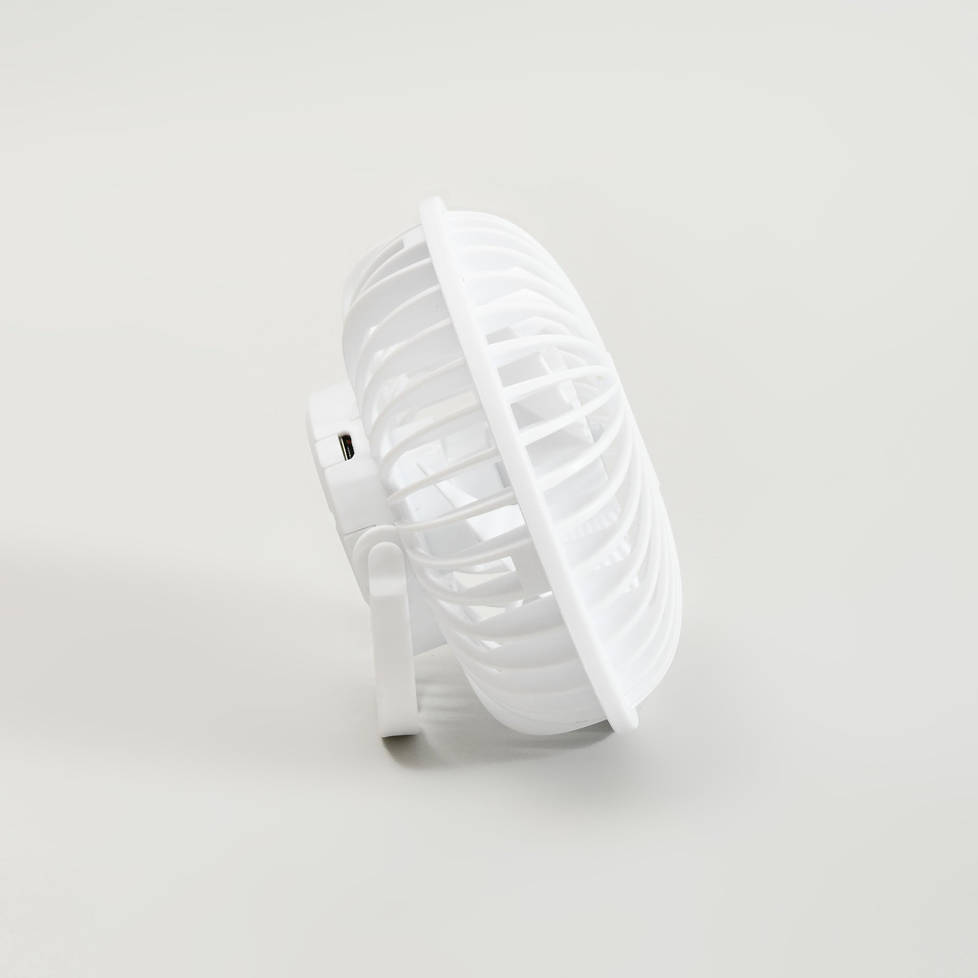 Mumuso White Hangable Desk Fan- 180 Rotation Stand
