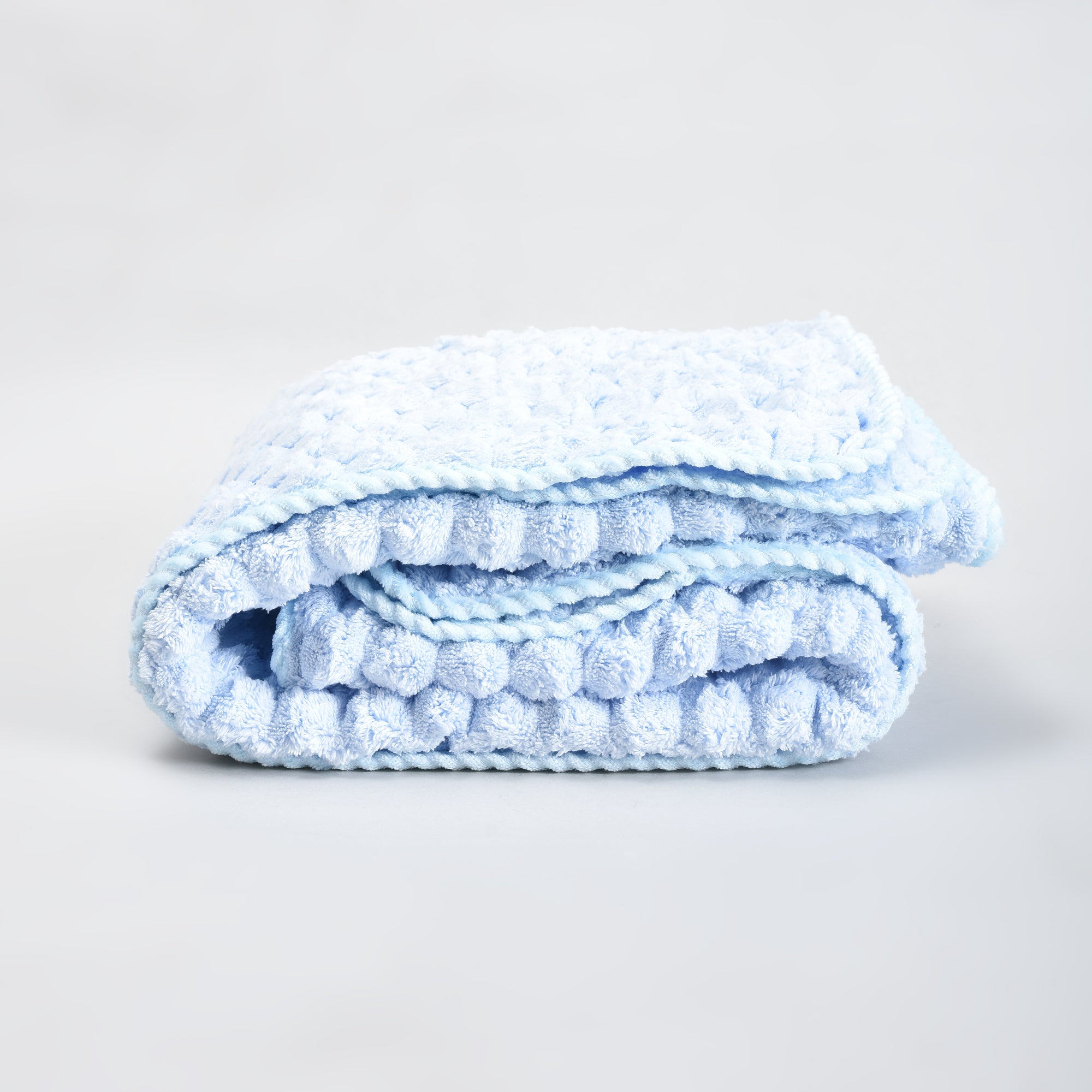 Mumuso Macaron Series Oversized Bath Towel — Light Blue