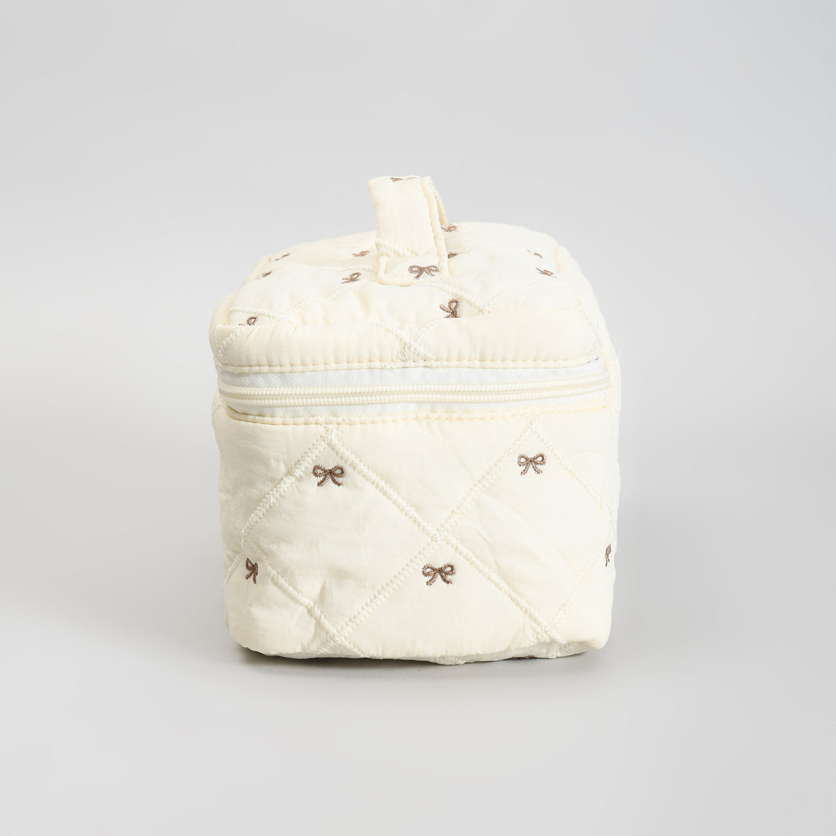 Cute Bow Quilted Makeup Bag – Portable Vanity Pouch with Handle -Beige