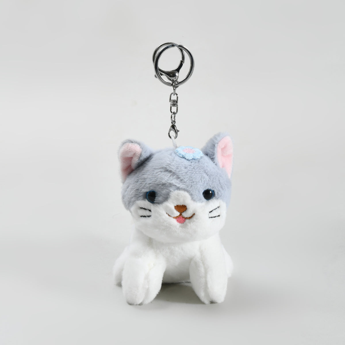 Cat wearing a Flower Bag Pendant - Grey
