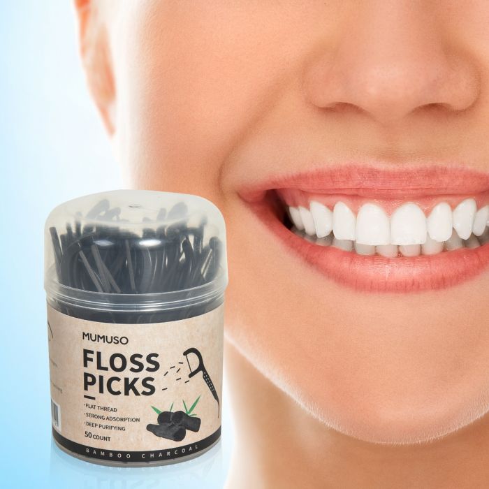 Bamboo Charcoal Dental Floss Picks (50 Pieces) Mumuso