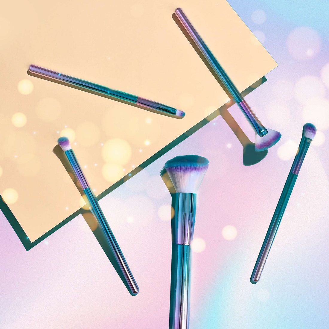 Colourful Make-Up Brush Set - 5 Pcs /Multicolour Mumuso