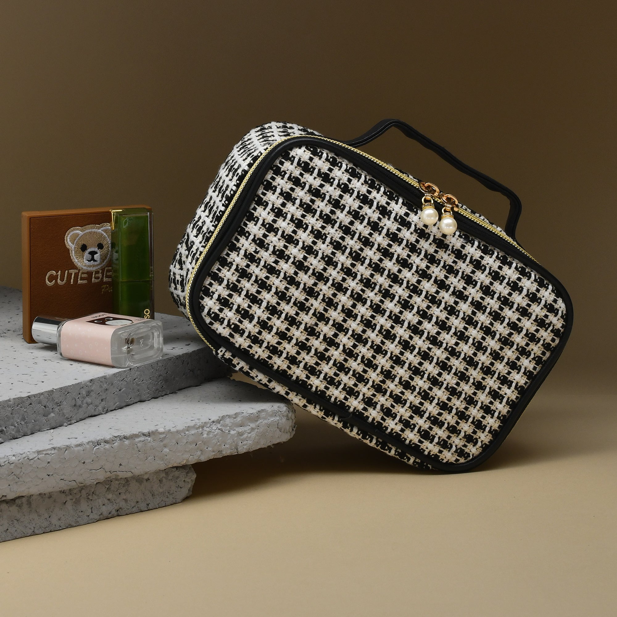 Mumuso Jacquard Weave Portable Cosmetic Bag – Black