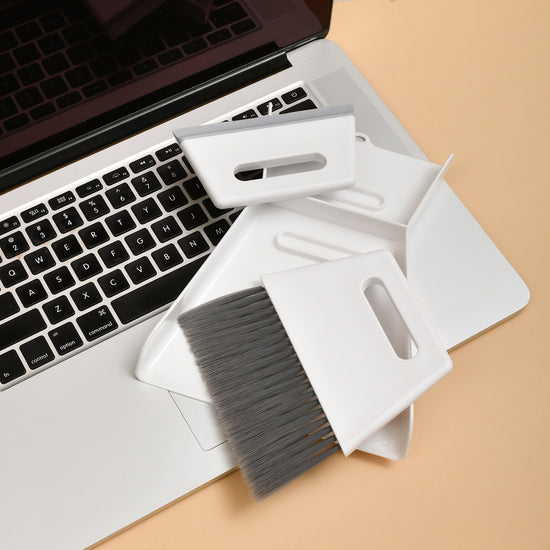 Multifunctional Cleaning Brush Set for Electonics - White
