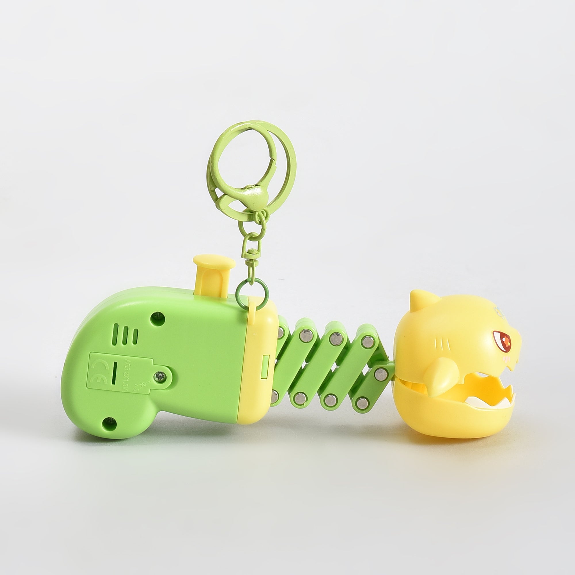 Mumuso Extendable Shark Grabber Toy- Green