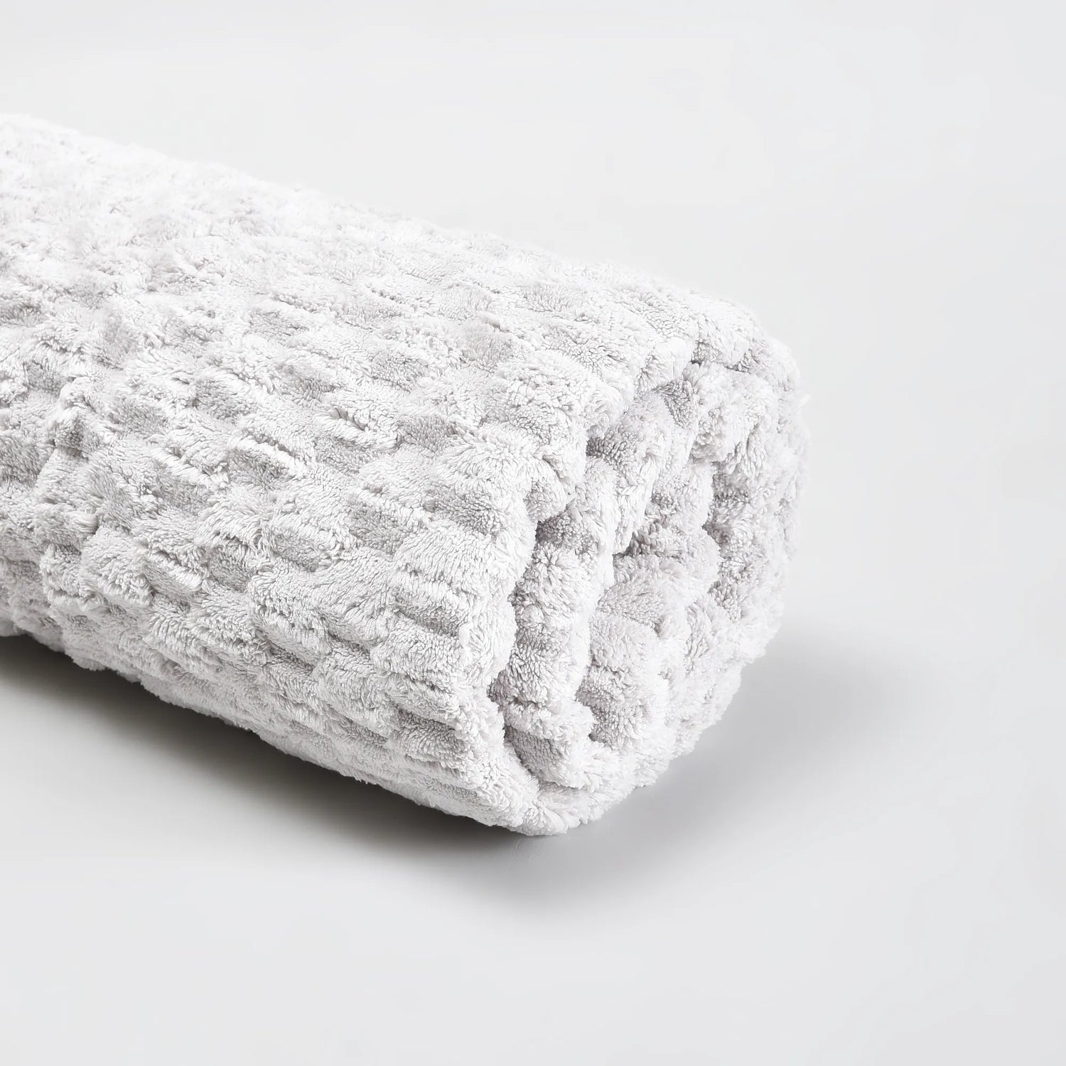 Mumuso Absorbent Oversized Bath Towel — Light Blue/ Pink/ Grey- So Soft!