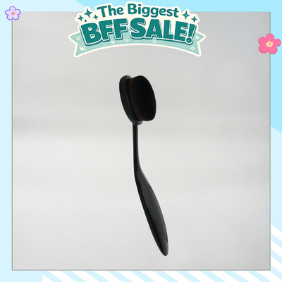 Effortless Oval Make-Up Brush - Black