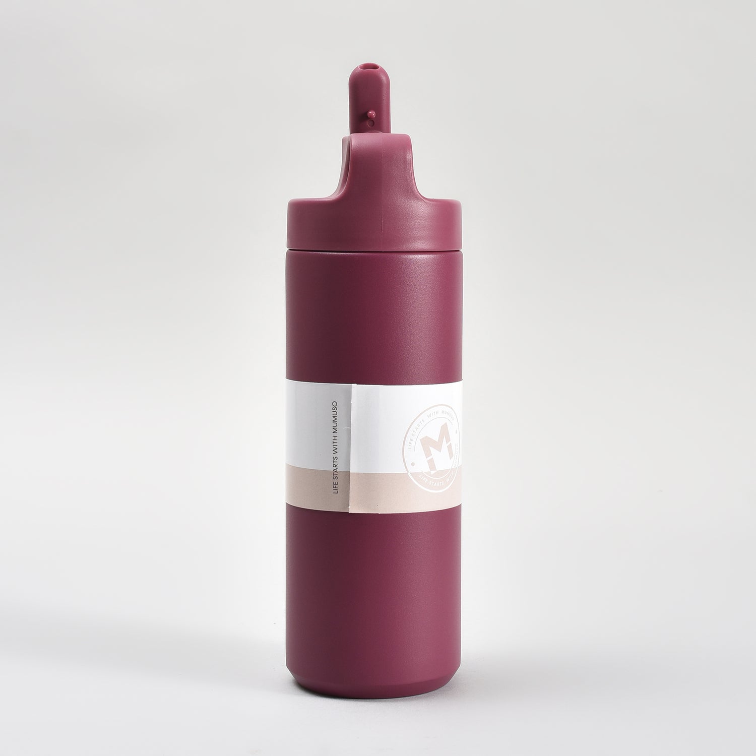 Sleek Design Insulated Water Bottle with Straw – 550ml- White/ Maroon/ Brown