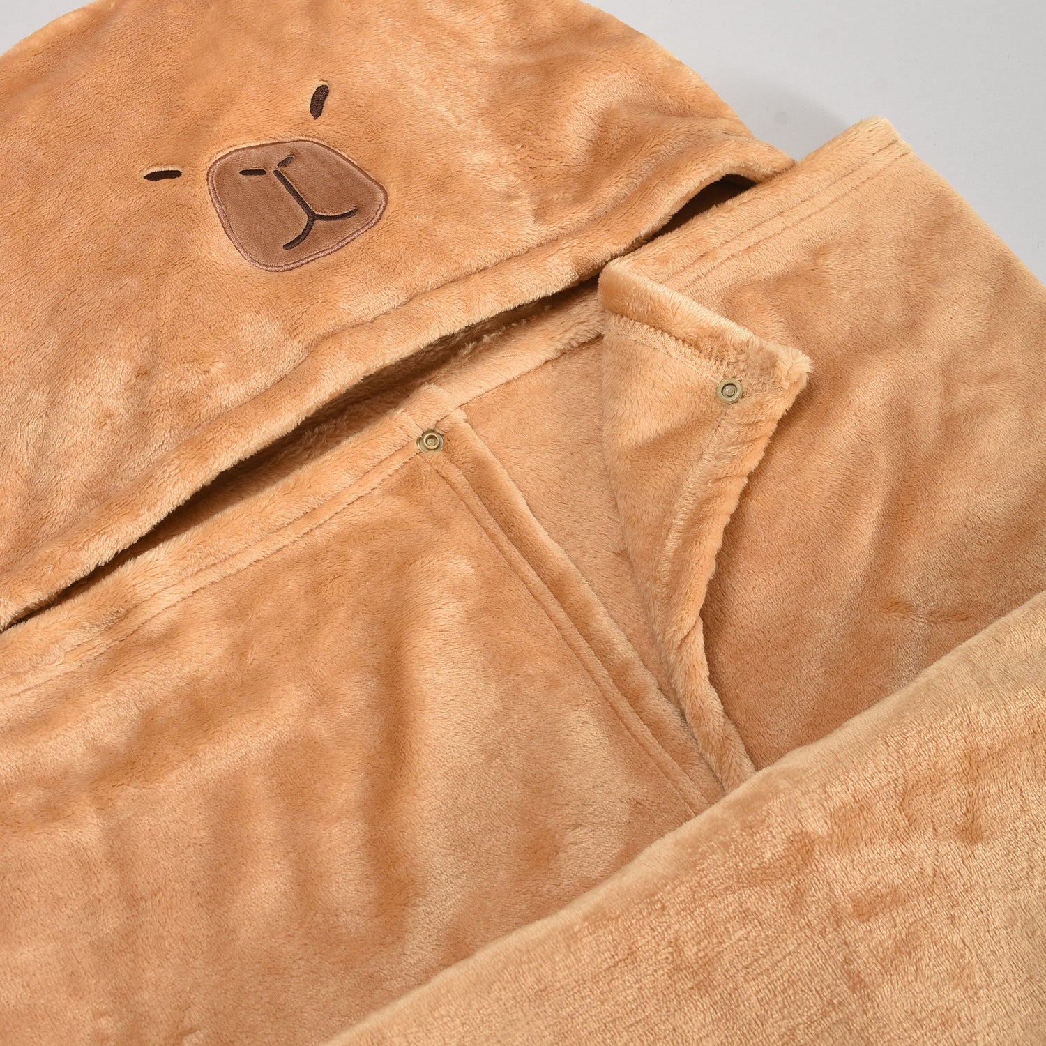 Mumuso Capybara Hooded Blanket