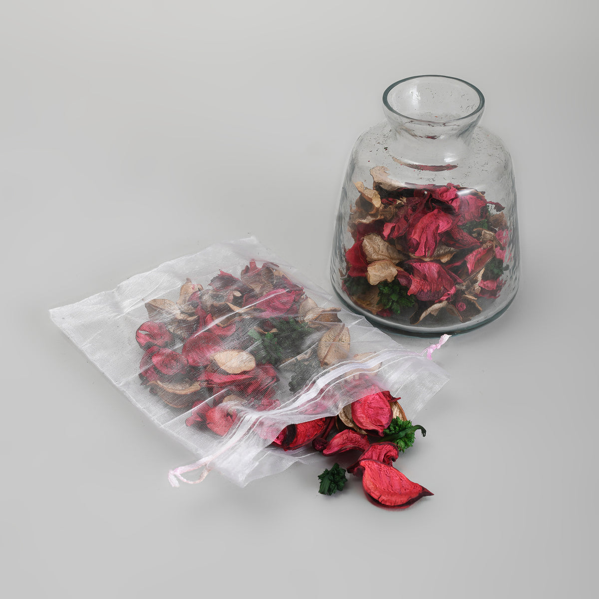 Home Fragrance: Fresh Collection Potpourri Bag – Sweet Strawberry