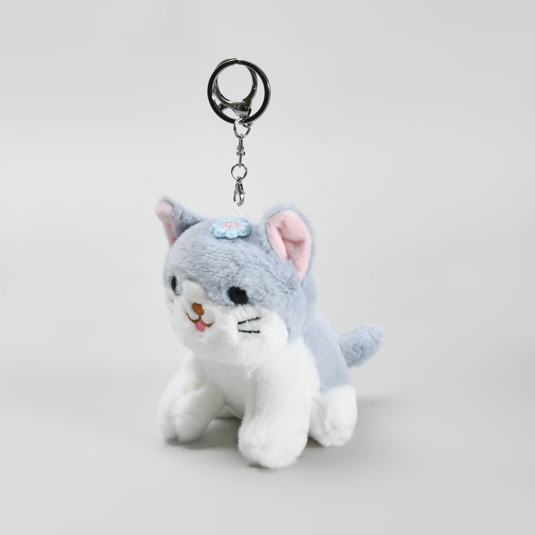 Cat wearing a Flower Bag Pendant - Grey