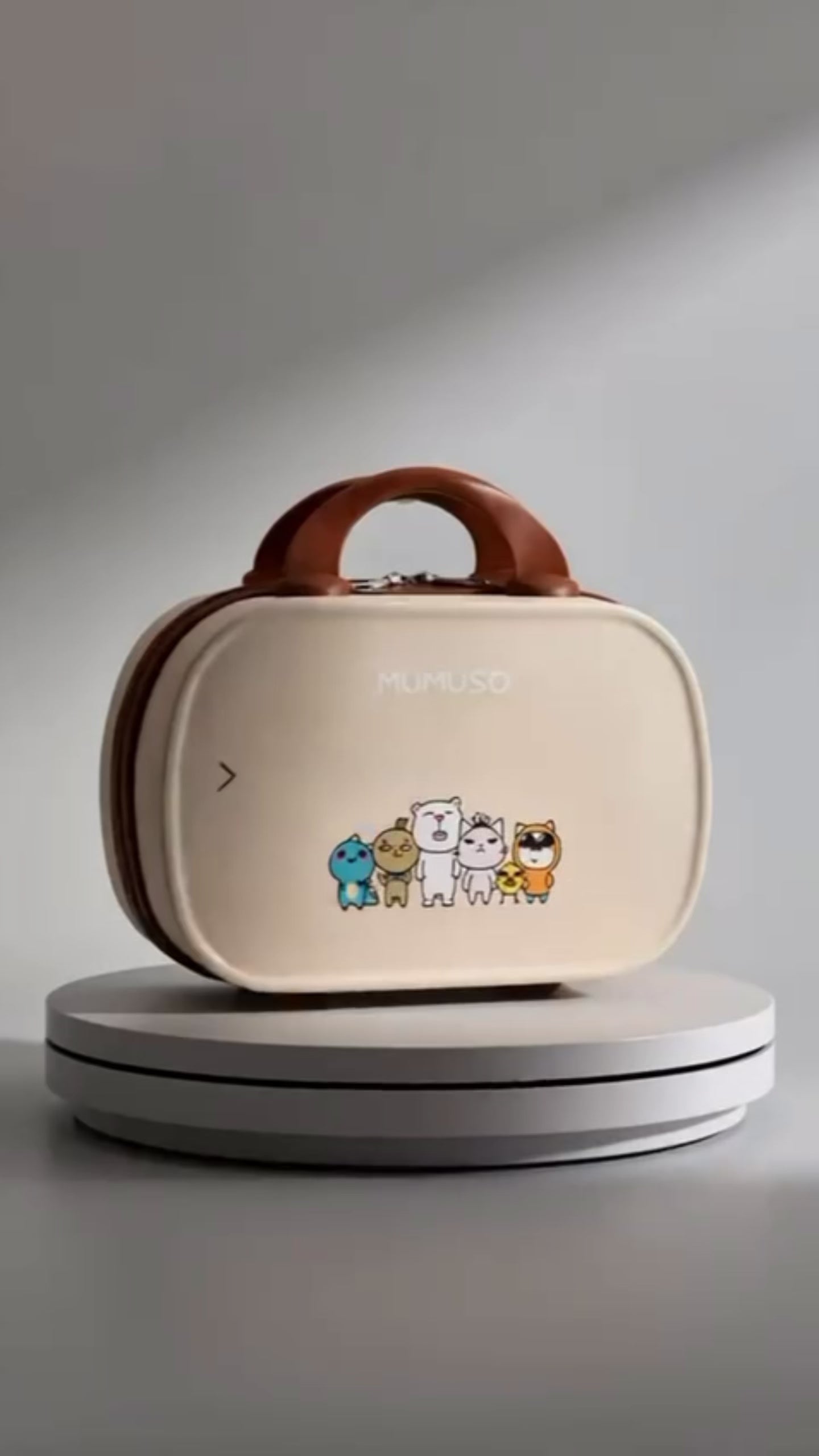Mumuso Character 14-Inch Travel Suitcase- Round Corner/ Mumuso Family/Allen