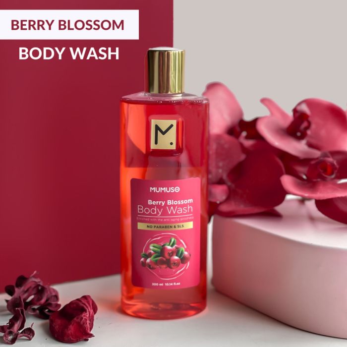 Berry Blossom Body Wash for Fresh Glowing Skin Mumuso